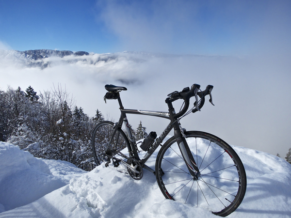 Lake Annecy below blocked by clouds